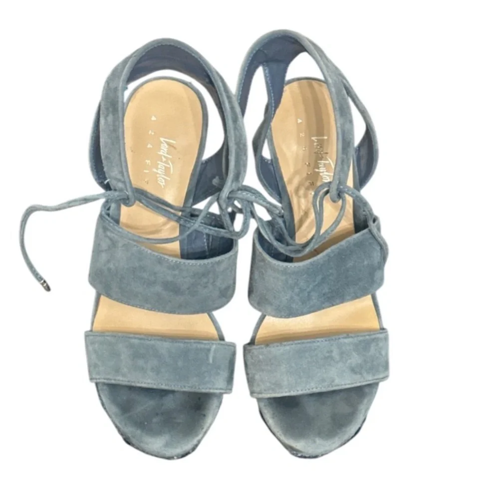 Authentic Lord & Taylor designer denim blue suede espadrille wedges sandals sz 6